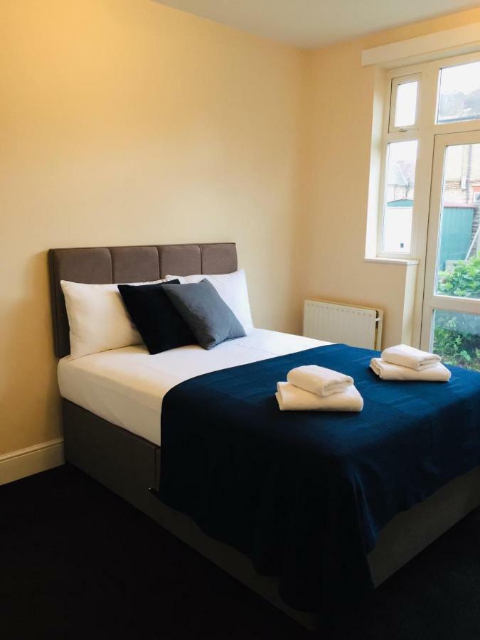 Marble Apartments Tooting House Лондон Екстер'єр фото